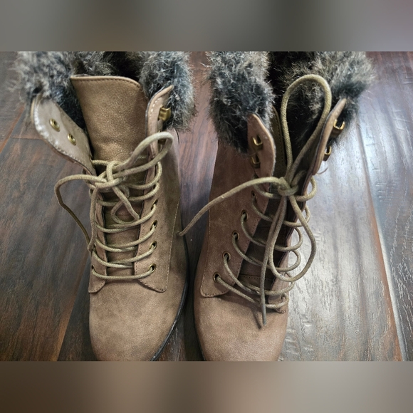 Just Fab Womens Lace Up Fur Topped Ankle Boots Size 8 - Picture 9 of 12